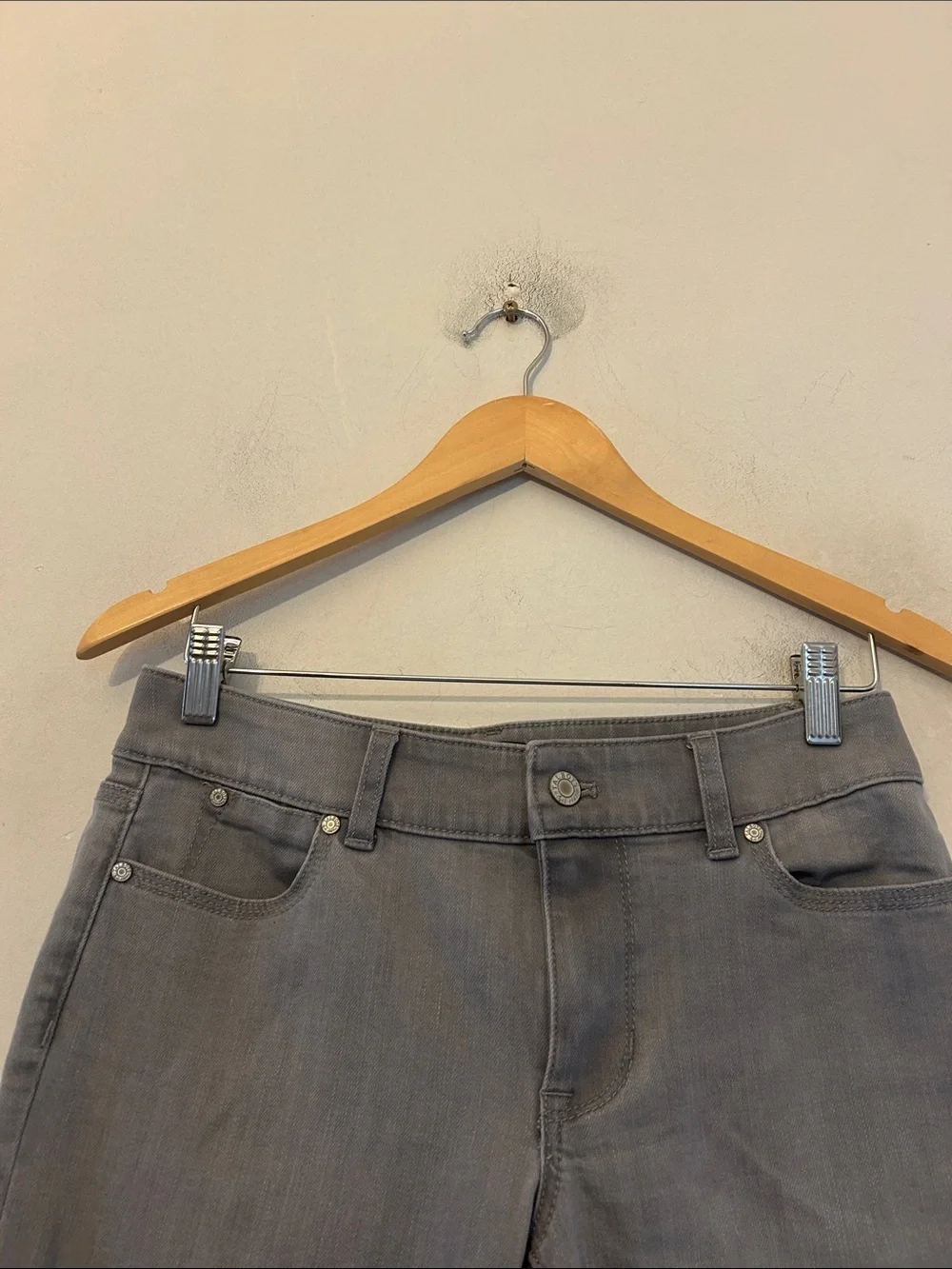 Talbots gray Boyfriend jeans Size 2P EUC